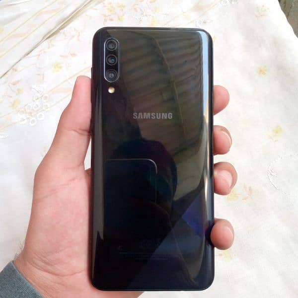 Samsung A30S 3