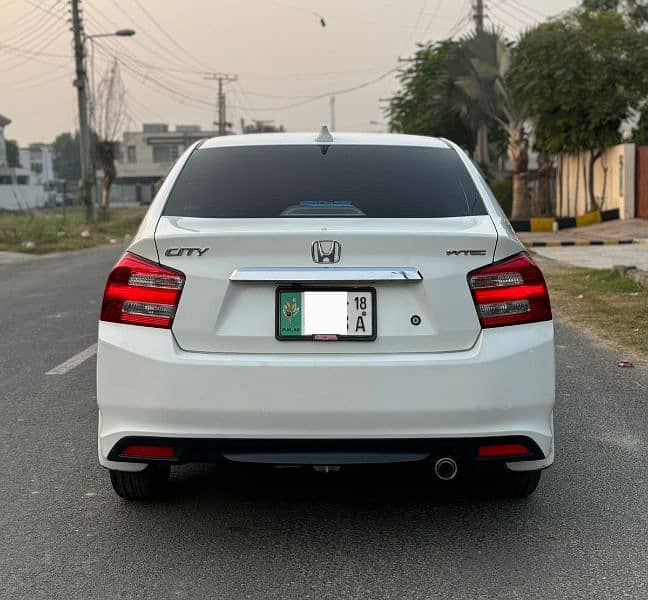 Honda City IVTEC 2018 4