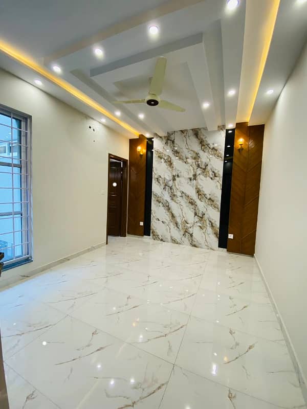 3 YEARS INSTALMENT PLAN HOUSE PARK VIEW CITY LAHORE FOR SALE 2