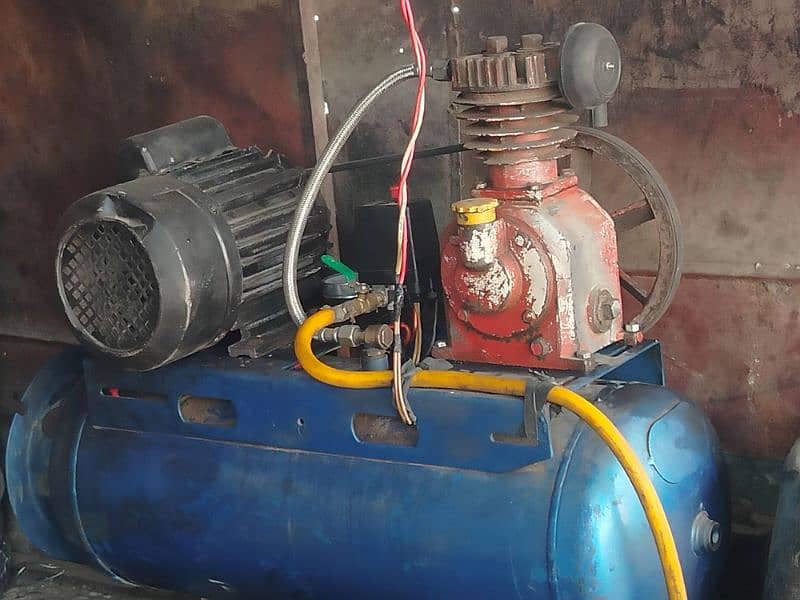 Air heavyweight compressor  Motor single phase 1.5 hose power 0