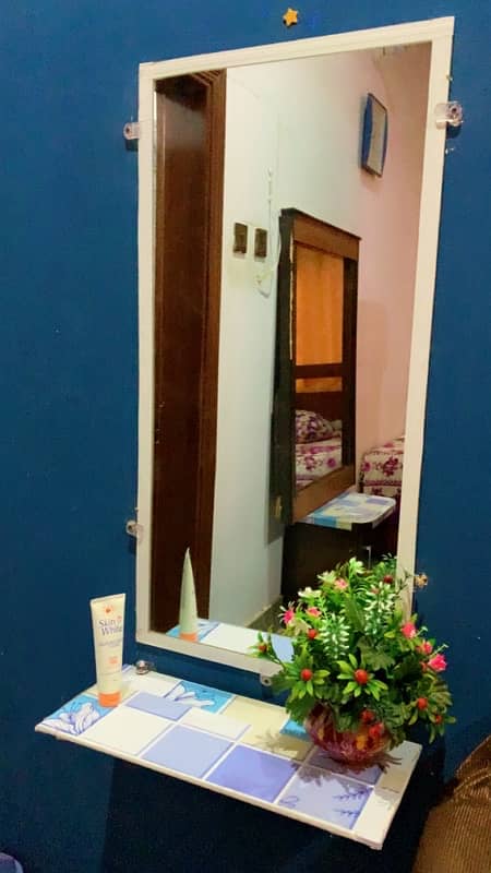 mirror for sale 1-6 west length 3ft with stand 0