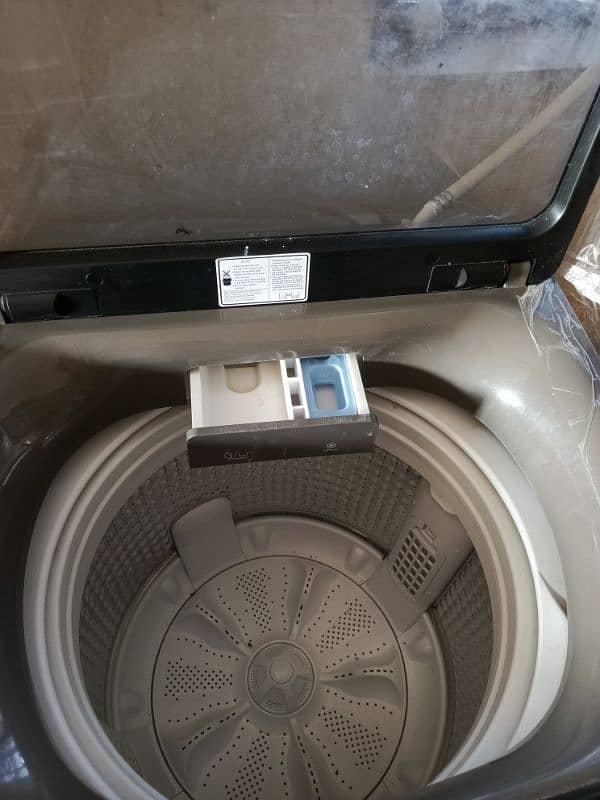 12kg Haier washing machine fully automatic 120/826 model 4