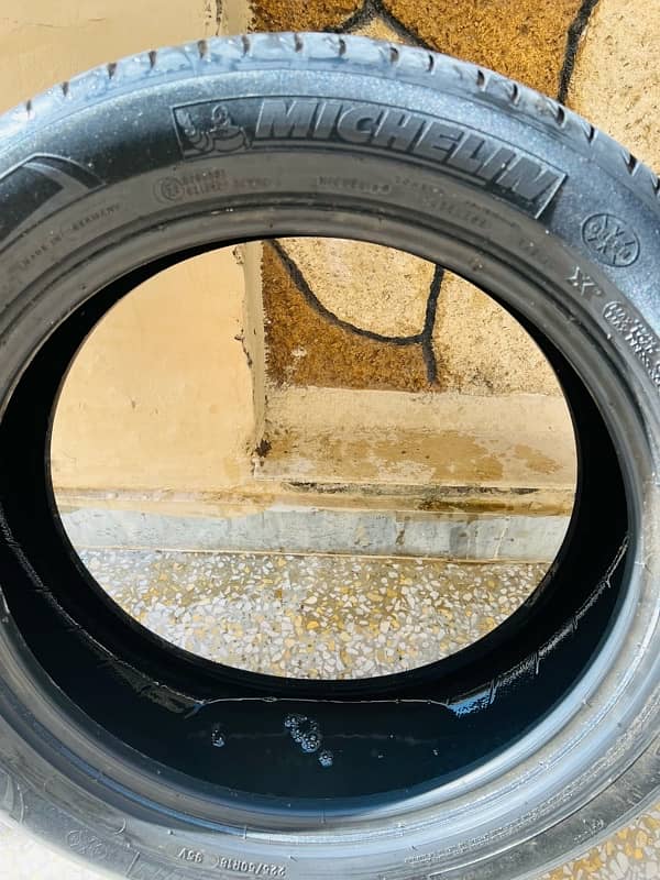 lowprofile 2 michelin tires 2 maxxis tires 225/50R18 0