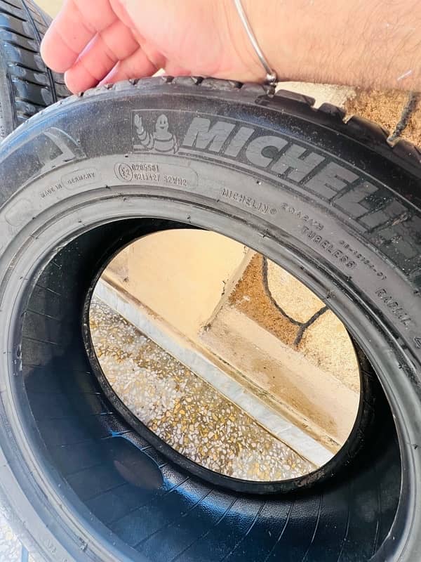 lowprofile 2 michelin tires 2 maxxis tires 225/50R18 10