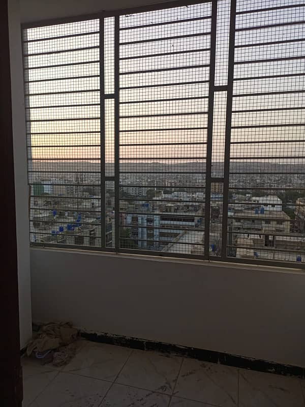 BRAND NEW FLAT FOR RENT 2 BED LOUNGE 6