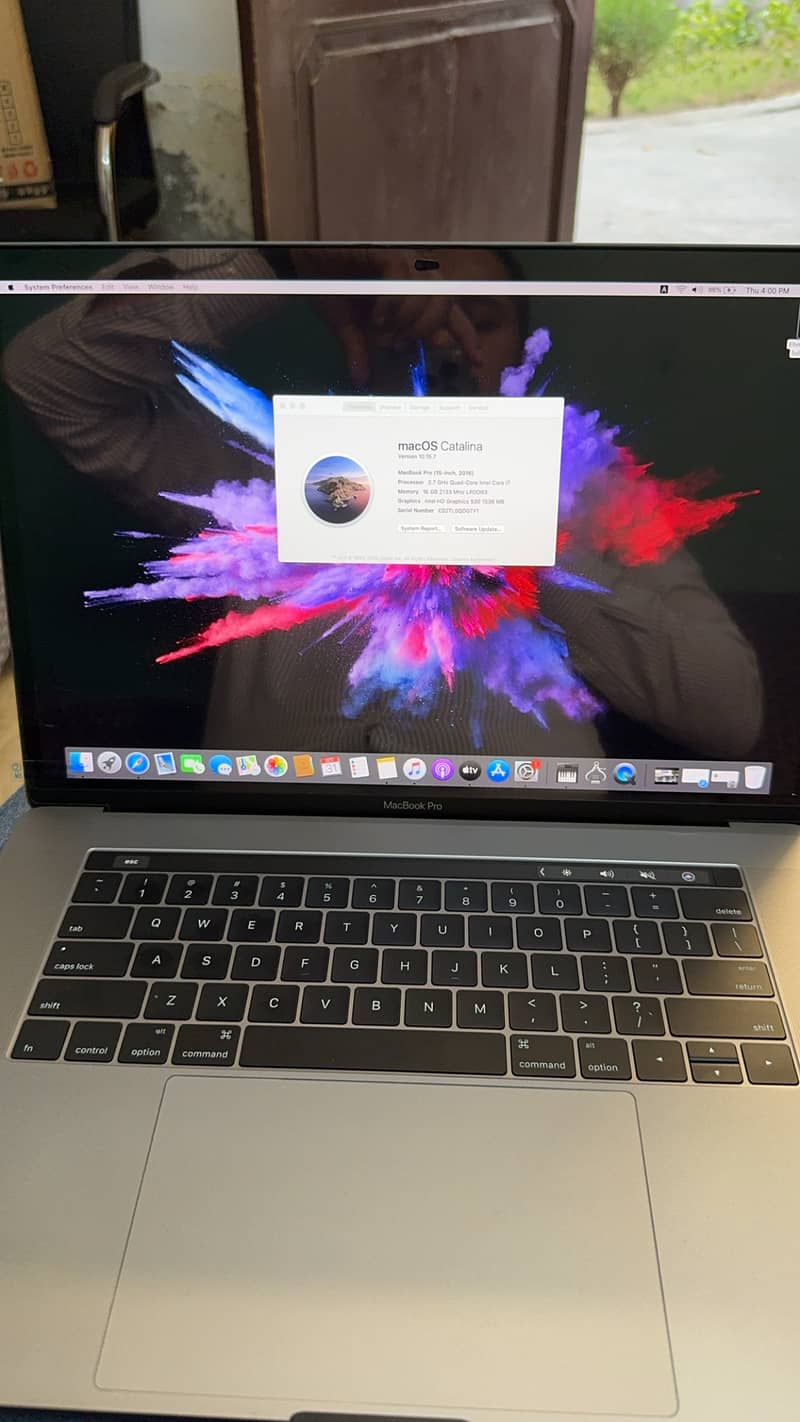 Macbook Pro 2016 15.4" 16Gb 1TB SSD i7 Quad Core 2