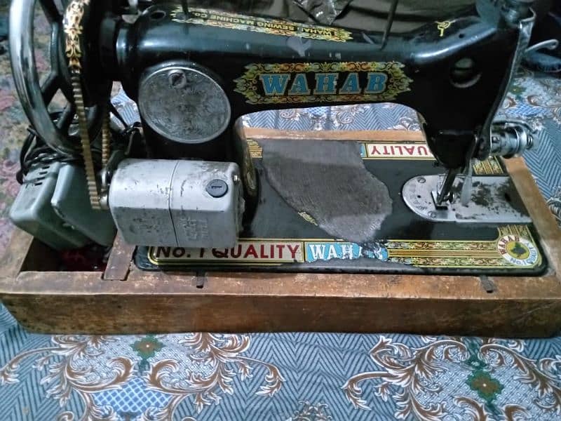 sewing machine 4