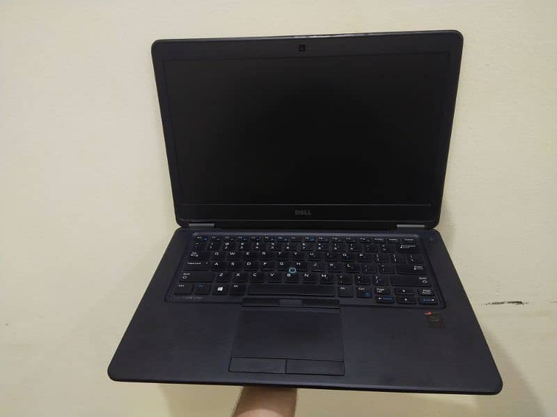 Dell latitude E7450 0