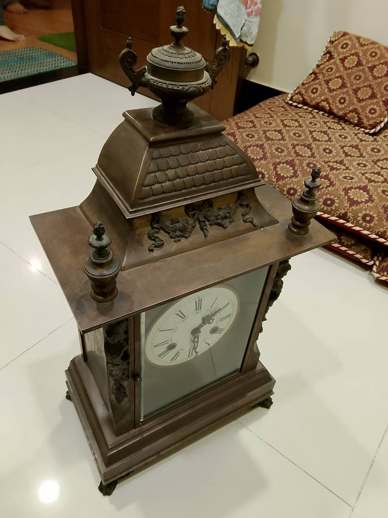 Vintage, antique brass table clock 0