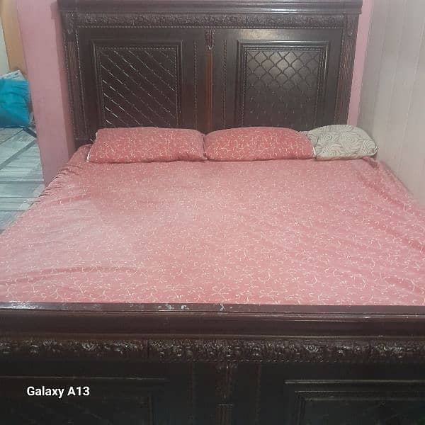 king size bed with sidetables and dressing table for sale 1