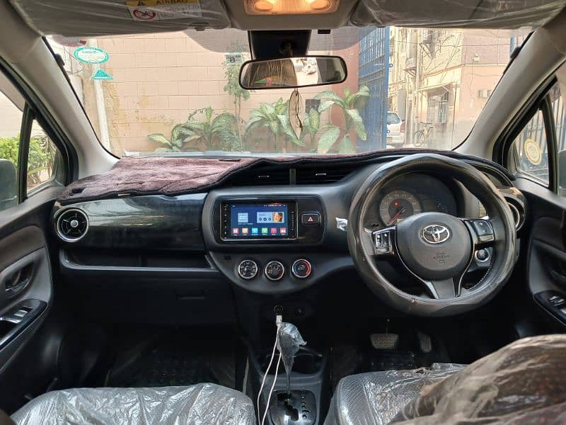 Toyota Vitz 2018 8