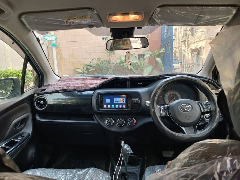 Toyota Vitz 2018 9