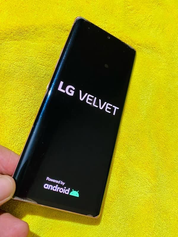 LG Velvet 6/128 All Genuine Exchange Possible. 6