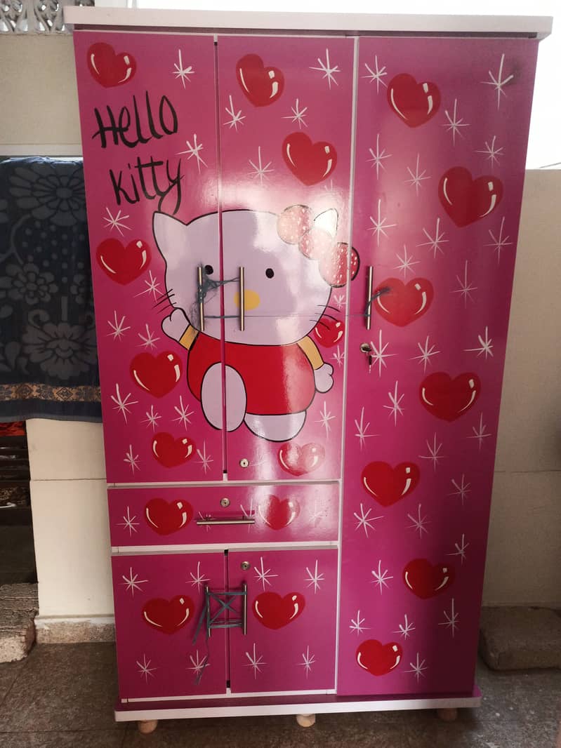 Hello kitty cupboard 0