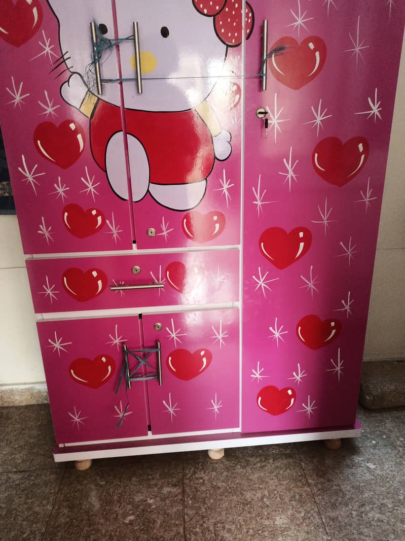 Hello kitty cupboard 2