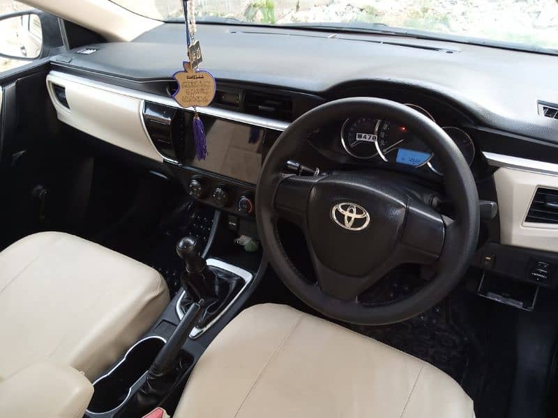 Toyota Corolla XLI 2015 (Original) 10