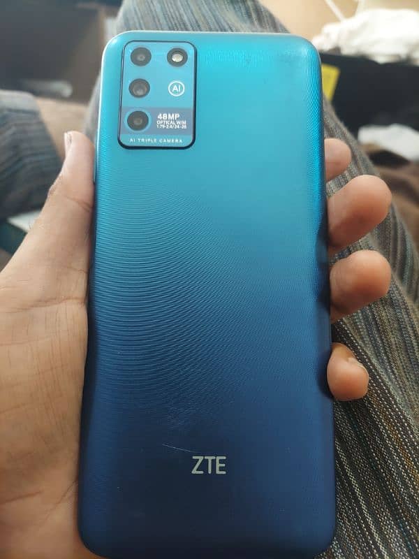 zte blade v30 vita 1