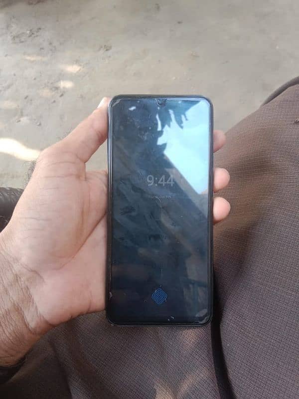 Vivov21e 4