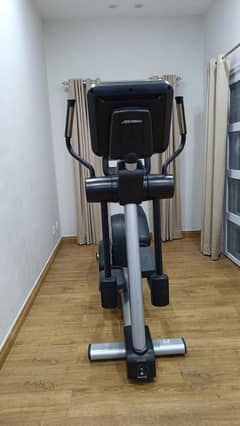 Life fitness 2020 model imported elliptical