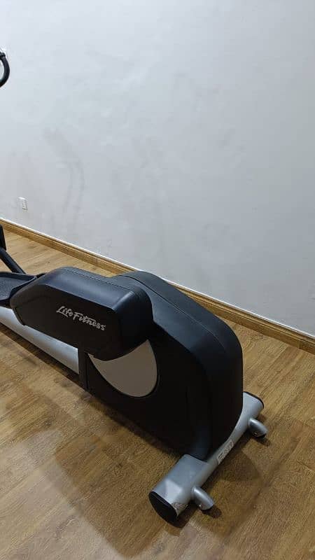 Life fitness 2020 model imported elliptical 2