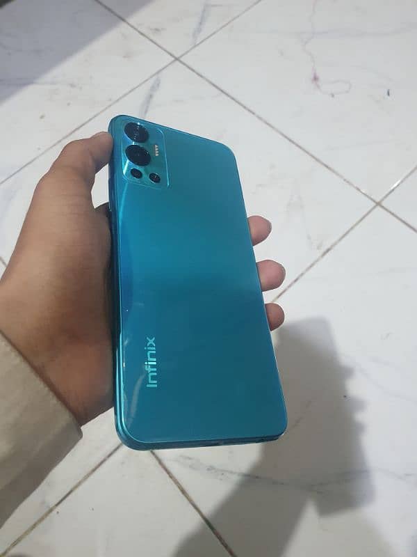 Infinix hot 12 4