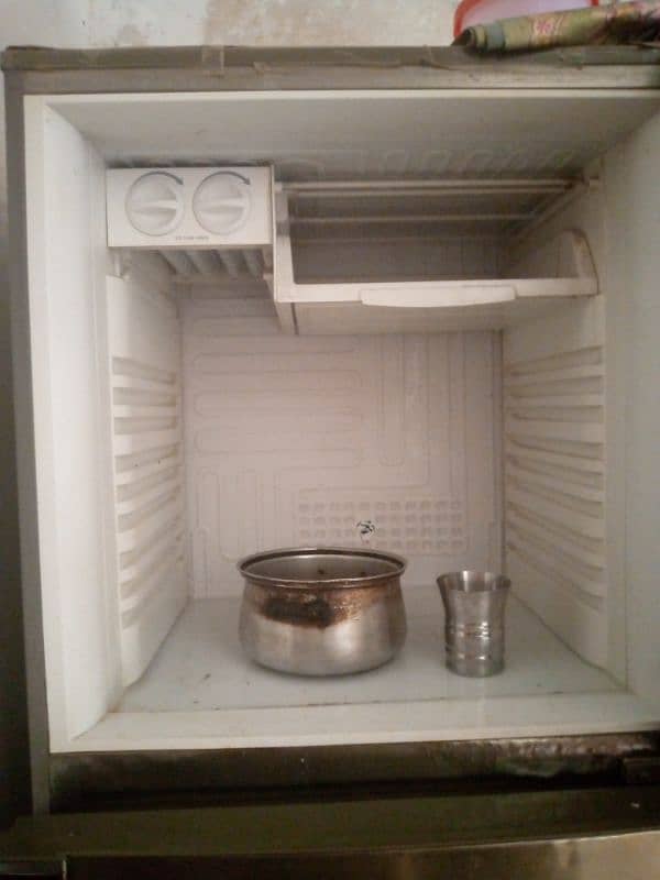 fridge for sell. 6