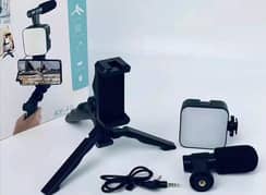 Professional-grade video camera stand03038285830 0