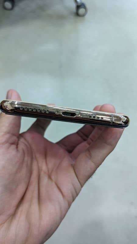 Iphone Xs Max 256 GB Non PTA, Non Active 3