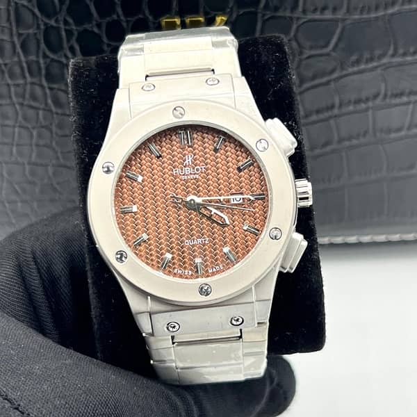 Hublot in chain 9