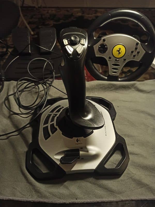 Logitech Extreme 3D Pro Joystick 0