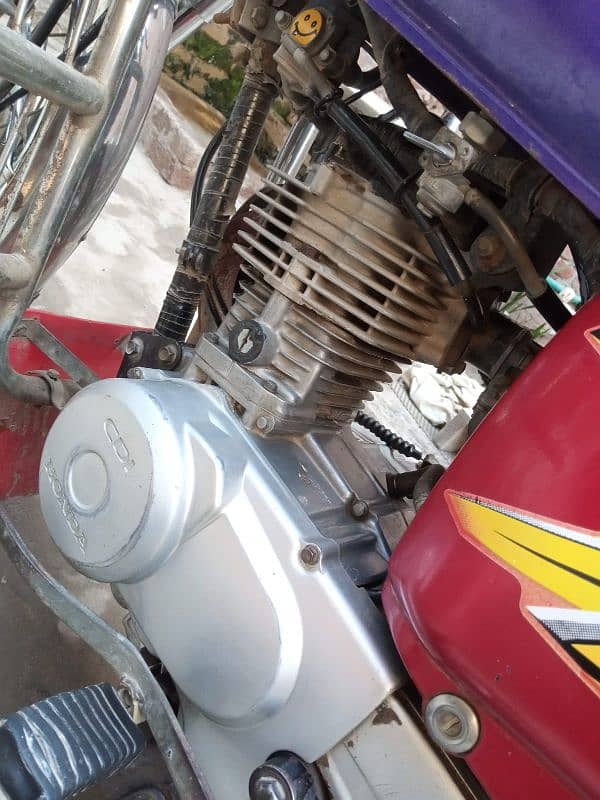 honda 125 2018 model tanki tapy orignal pdy hen new halat main 1