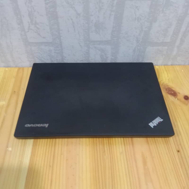 Lenovo Thinkpad X250 Core i5 5th Gen, 4GB, 128GB, 12.5″ HD LED 1