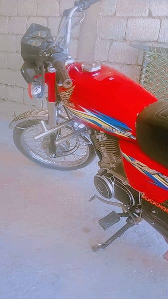 Honda motercycell sale kisi majbori sa sale kar raha ho price 125 0