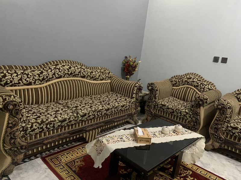 7 seater sofa set with centre table 1