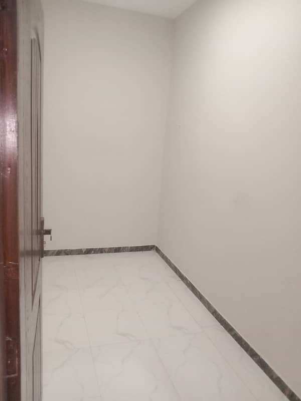 10 MARLA 1ST FLOOR FOR RENT WITH GAS 1