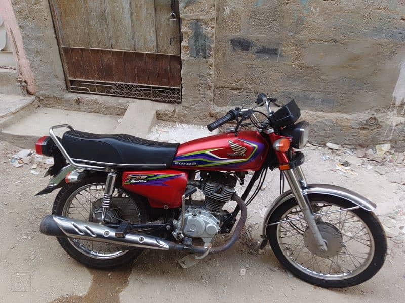 CG 125 HONDA RED COLOR 2