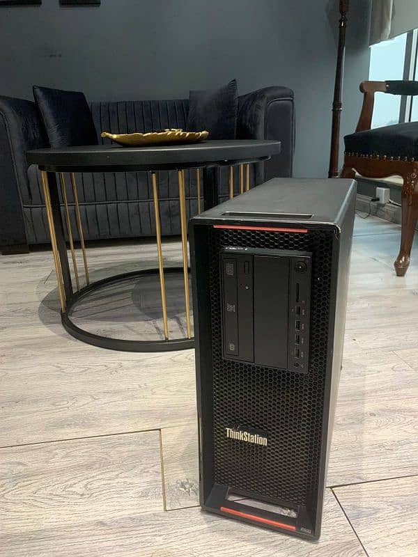 Lenovo Thinkstation P500 Gaming PC 0