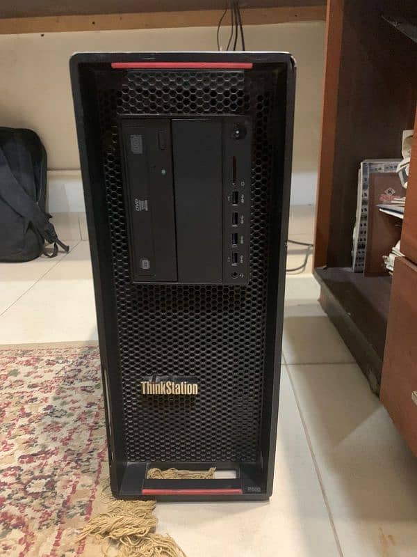 Lenovo Thinkstation P500 Gaming PC 2