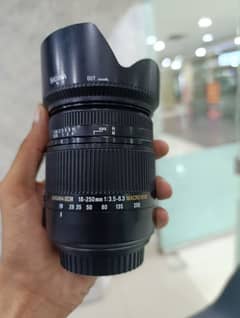 Sigma 18-250mm Canon