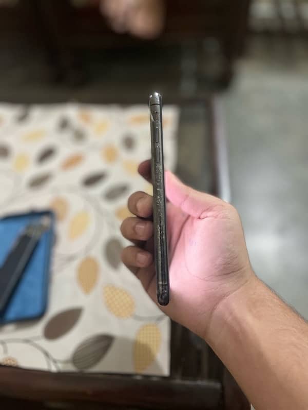 Urgent sell iPhone x non pta 4