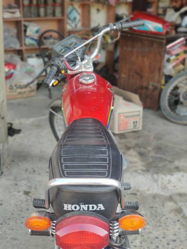 For Sale Honda 2k17 Model 1