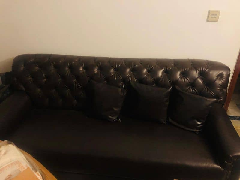 3 seater sofa 0