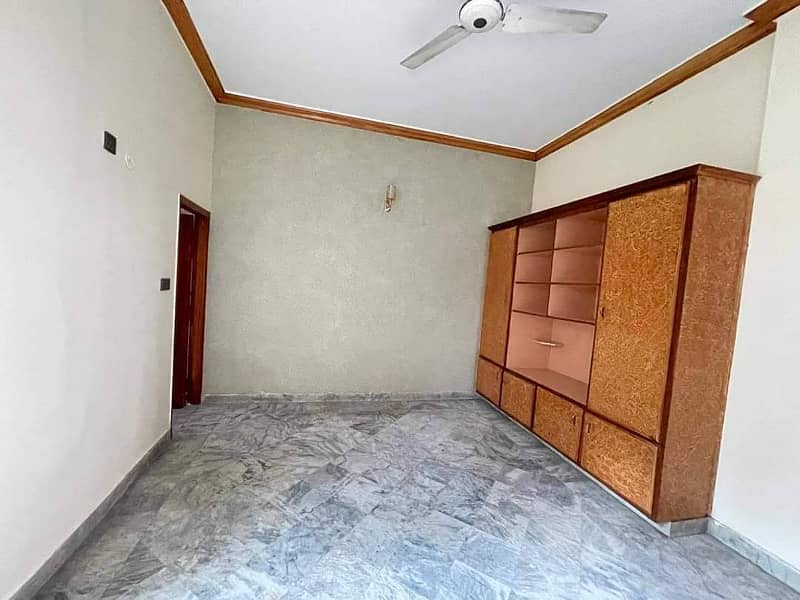 1 kanal portion for rent for office software house and call centre in johar town 5