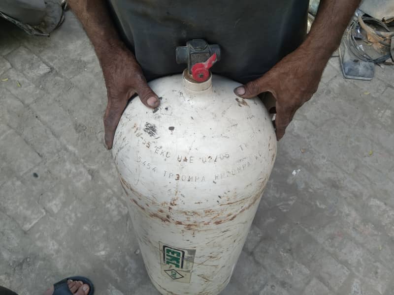 Cng Cylinder with kit 1