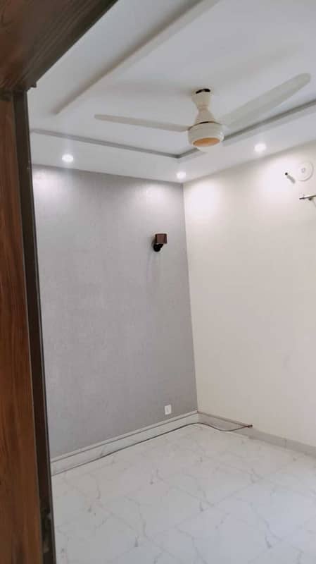 5 Marla Luxury House Available For Sale In EE Block Bahria Town Lahore 6