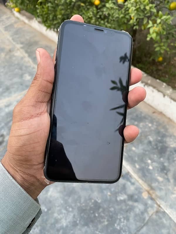 Iphone 11 pro Max 64Gb Dual sim PTA approved 1