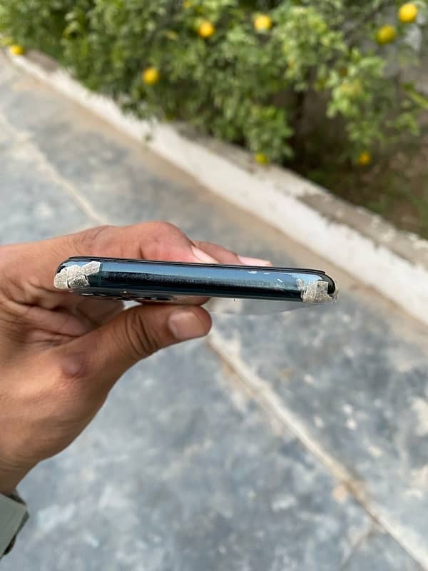 Iphone 11 pro Max 64Gb Dual sim PTA approved 3