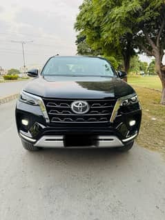 Toyota Fortuner V 2022