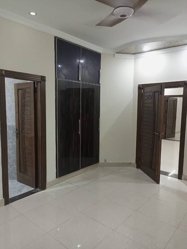 10 Marla House is Available For Rent in Johar Block Bahria Town Lahore 5