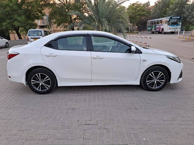 Toyota Corolla Altis 2019 1